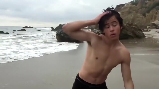 Keean Johnson Underwear Dance sex gay sex hd